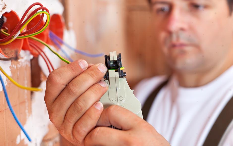 cherche électricien pas cher Paris 5